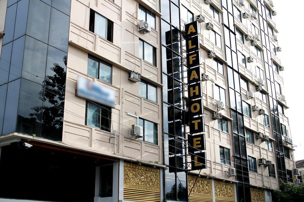 Alfa Hotel Rangun Zewnętrze zdjęcie