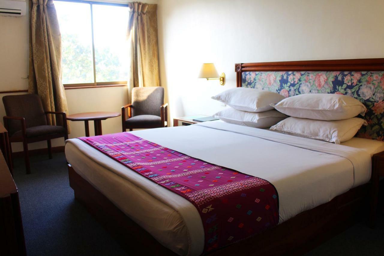 Alfa Hotel Rangun Zewnętrze zdjęcie