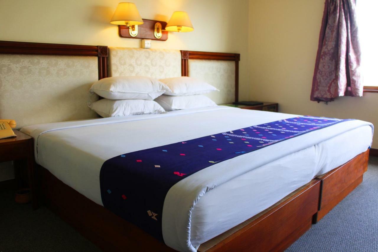 Alfa Hotel Rangun Zewnętrze zdjęcie