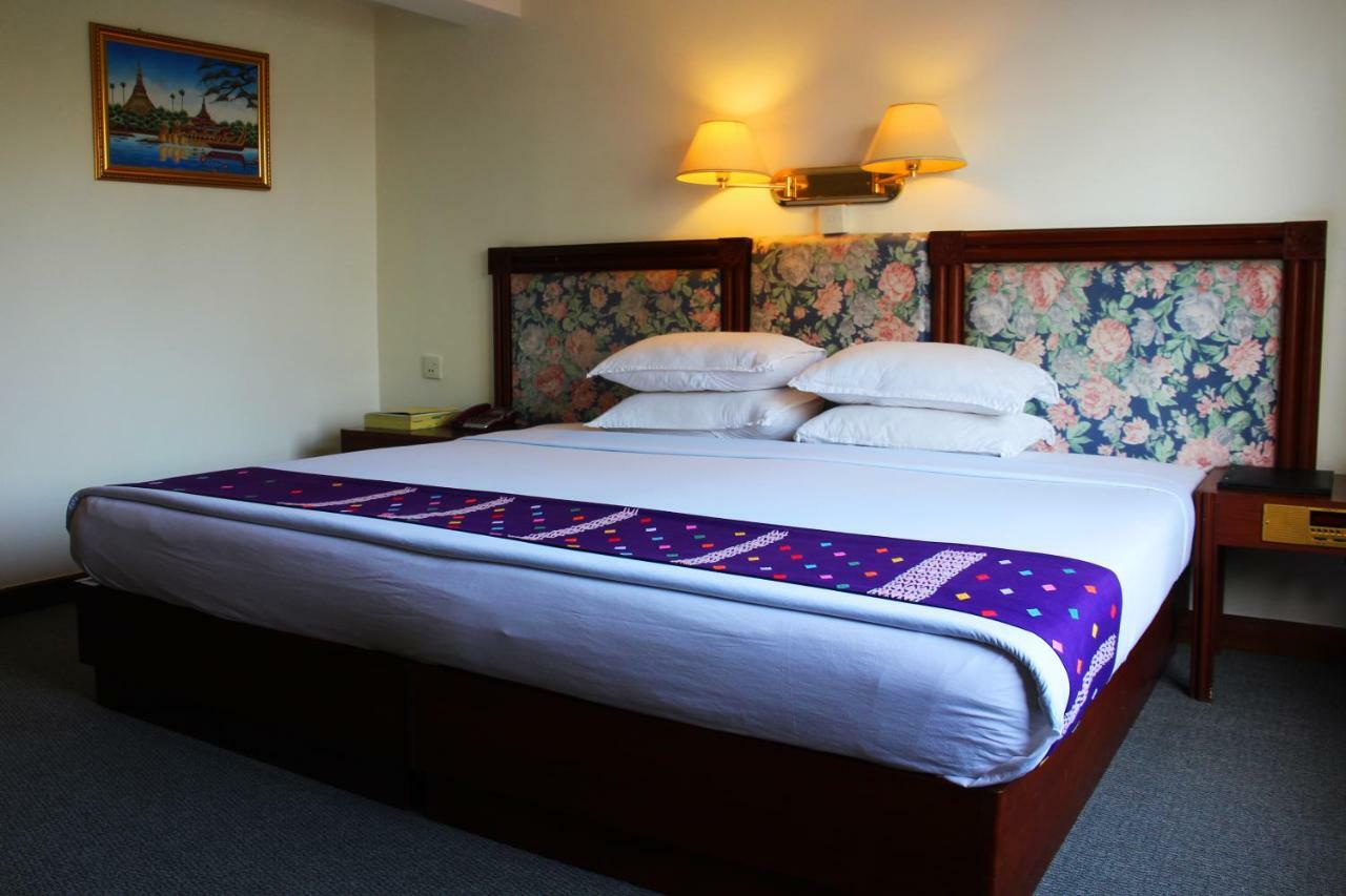 Alfa Hotel Rangun Zewnętrze zdjęcie